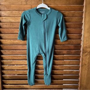 Kyte Baby Emerald Green 0-3 M Footie Like New